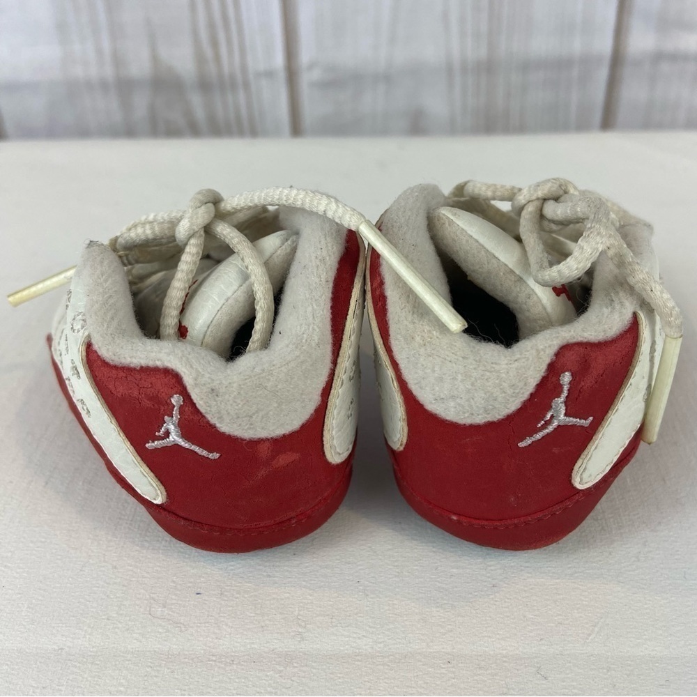 Nike Air Jordan’s Rare Vintage 2005 Baby Crib Booties Red White Size 2C - Picture 5 of 8